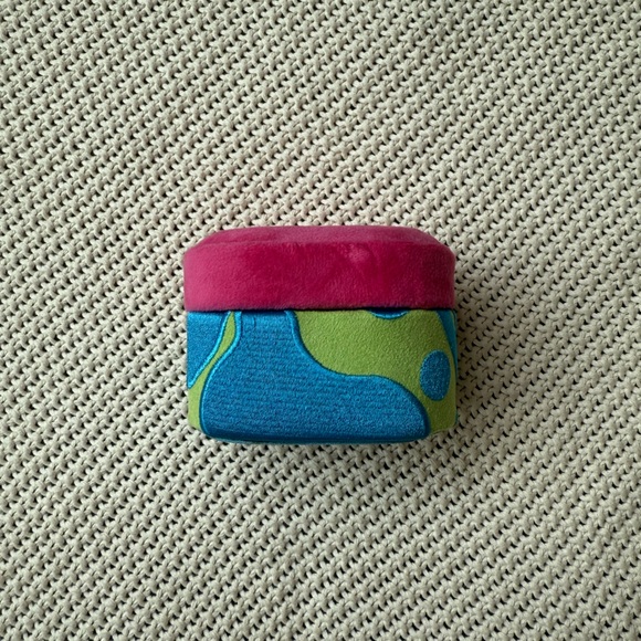 Mini Travel Jewelry Holder - Picture 1 of 7